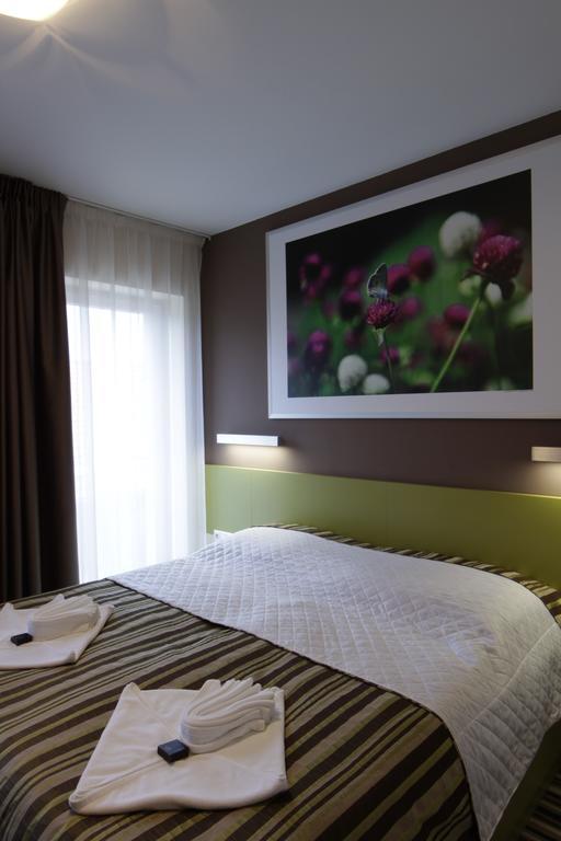 Hotel Air Holic Екстер'єр фото