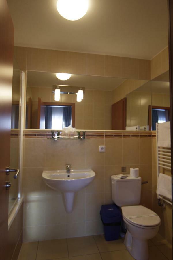 Hotel Air Holic Екстер'єр фото